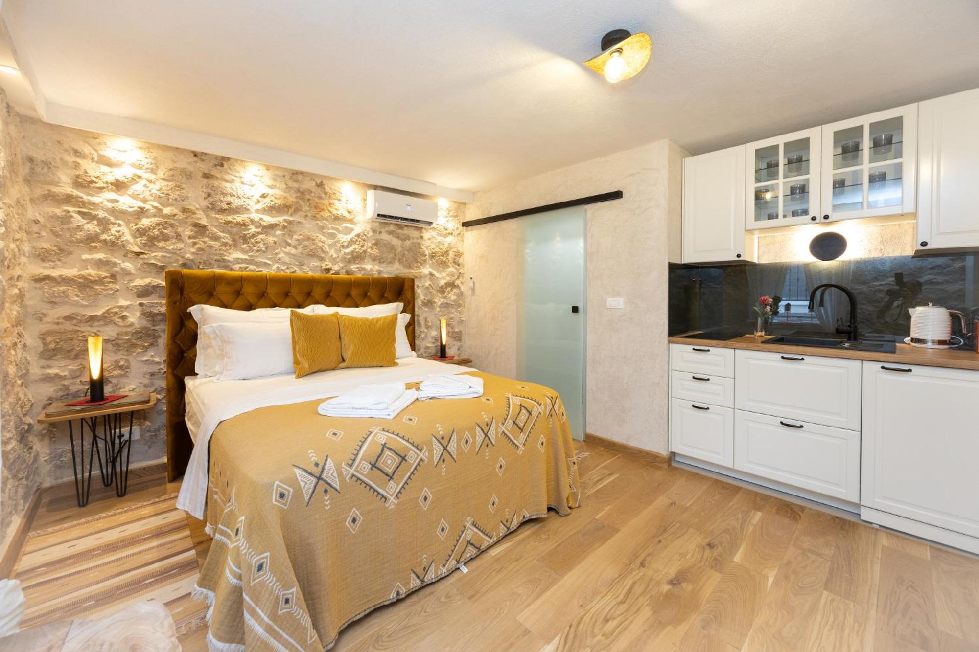 Kruna Apartments Est 2024 Split Exterior foto
