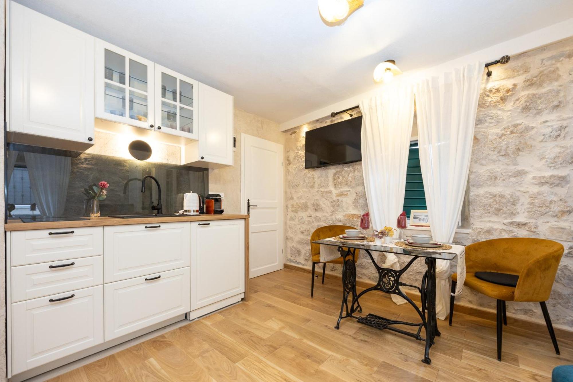 Kruna Apartments Est 2024 Split Exterior foto